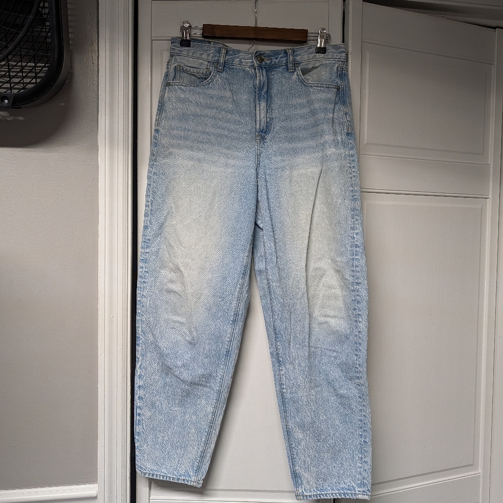 Light Blue High-Waisted Mom Jeans
